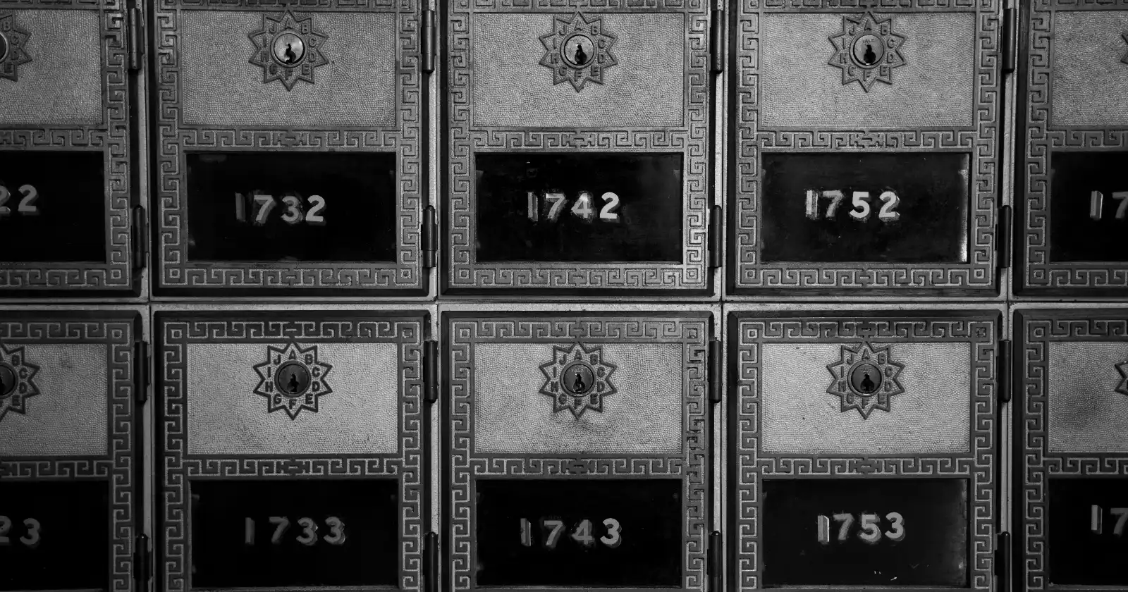 /privacyguides/privacyguides.org/raw/commit/09d3669fcfd970b2ba0c2d76e18ee749ff8adcca/theme/assets/img/cover/email-aliasing.webp