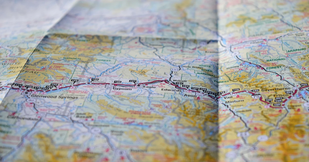 /privacyguides/privacyguides.org/raw/commit/10dc1ed594bffad9444dca034bfb1e060c9d3023/theme/assets/img/cover/maps.webp