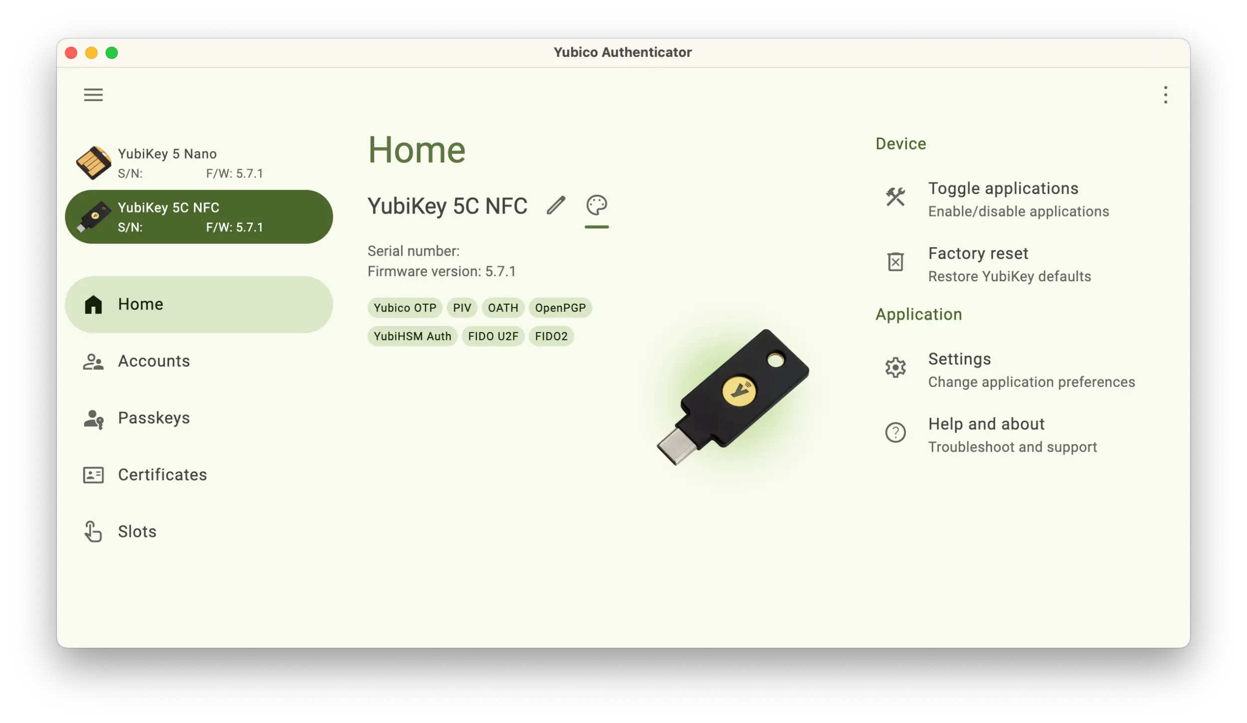 /privacyguides/privacyguides.org/raw/commit/4010d97decb57c9b296ef5ab1cf7644a77e85a82/blog/assets/images/yubikey-reset-and-backup/yubikey-3-keysplugged.webp